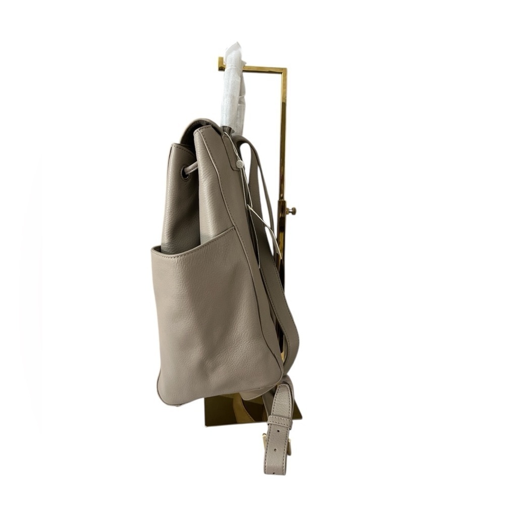 Tory Burch Landon Flap Backpack French Gray Pebbled Leather NWT - Style 31387 - Picture 5 of 17